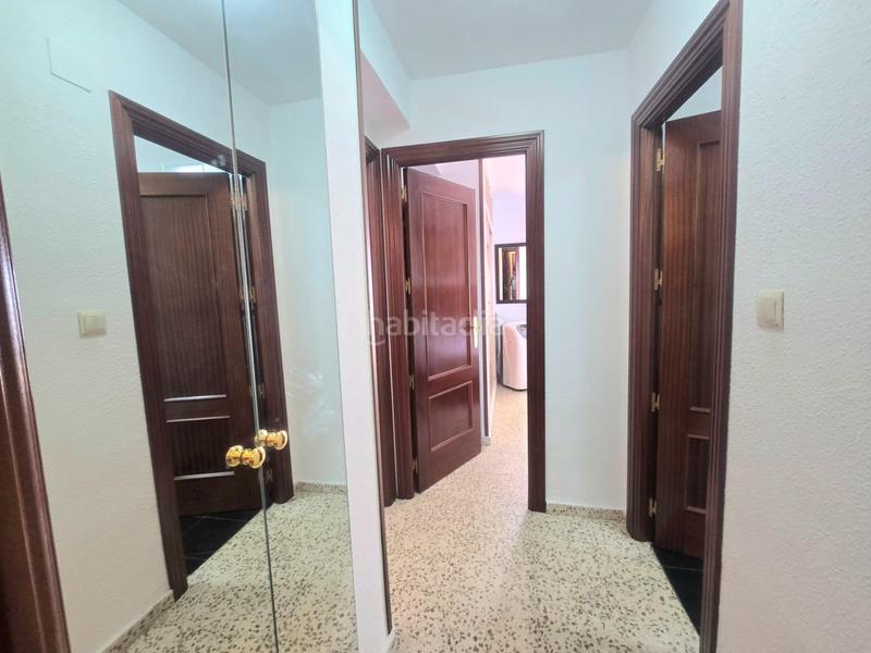Foto 4d8f3566-9149-4bc9-82fc-a2ca20e82613. Appartement dans calle calle de al-ándalus 14 dans Montemar Torremolinos