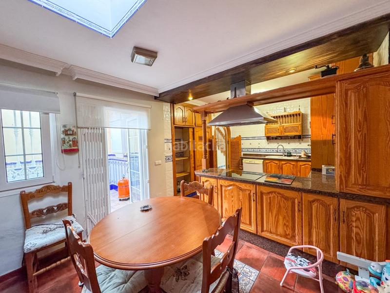 Foto 1720b5ad-0d3b-470c-863b-a3e15e89ad6e. Maison jumelée avec parking piscine dans Guadalmar Málaga