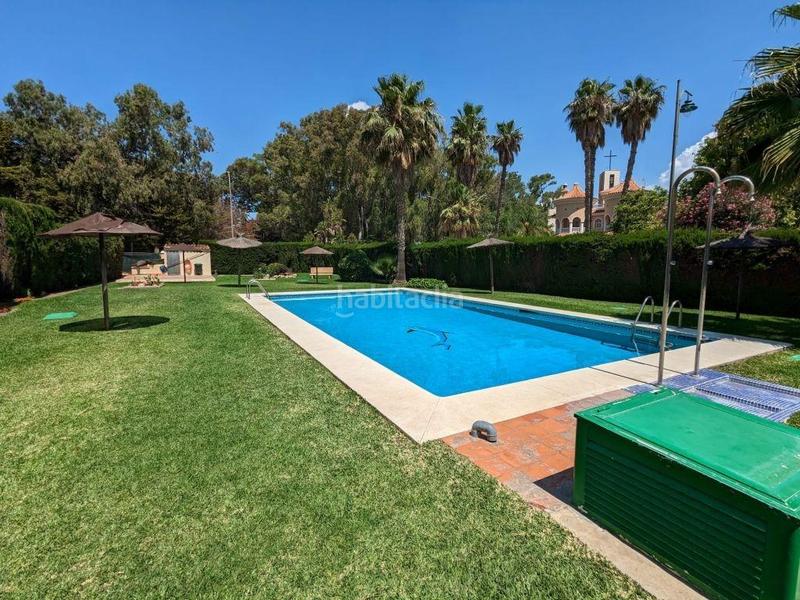 Foto 1e4acaba-a043-4773-92ad-d3d316ed5d5b. Maison jumelée avec parking piscine dans Guadalmar Málaga