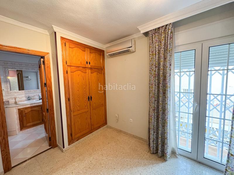 Foto 2c443fdd-d274-485d-b8c6-0d170c51d88c. Maison jumelée avec parking piscine dans Guadalmar Málaga