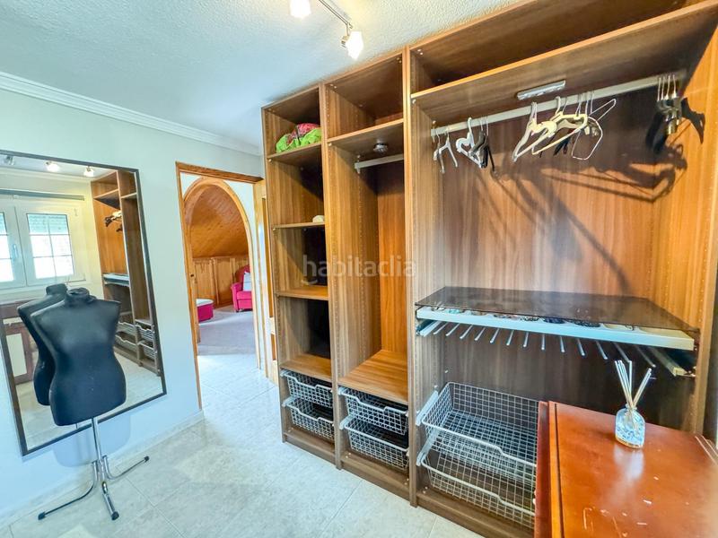 Foto aae61e6c-18df-416f-8b34-5ee2ac3289df. Maison jumelée avec parking piscine dans Guadalmar Málaga