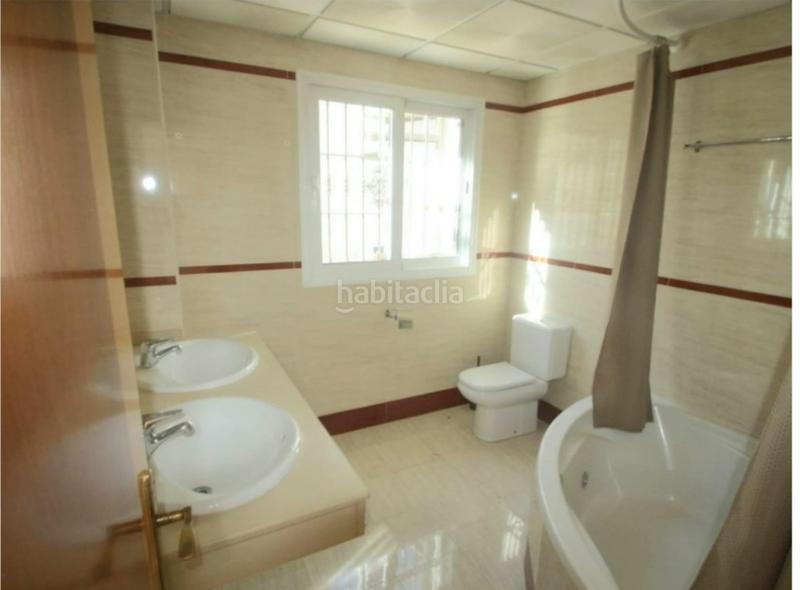 Foto d7c754b1-79d3-43b5-aa1e-8b8af9ccaa65. Chalet grandioso chalet en torrequebrada en Cortijo Torrequebrada Benalmádena