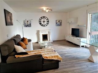 Pis a Montemar. Excelente piso de 2 habitaciones en carihuela