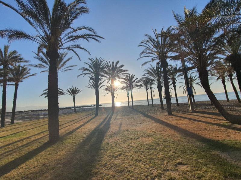 Foto 2d86c921-4cba-4587-8360-7f04a60d6ddc. Casa pareada exclusivo pareado en tres plantas en la codiciada zona de playamar. en Torremolinos