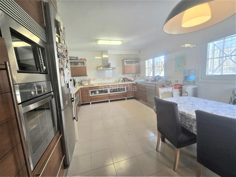 Foto 3430d11e-13b0-471e-8d3a-428d5396da64. Casa pareada exclusivo pareado en tres plantas en la codiciada zona de playamar. en Torremolinos