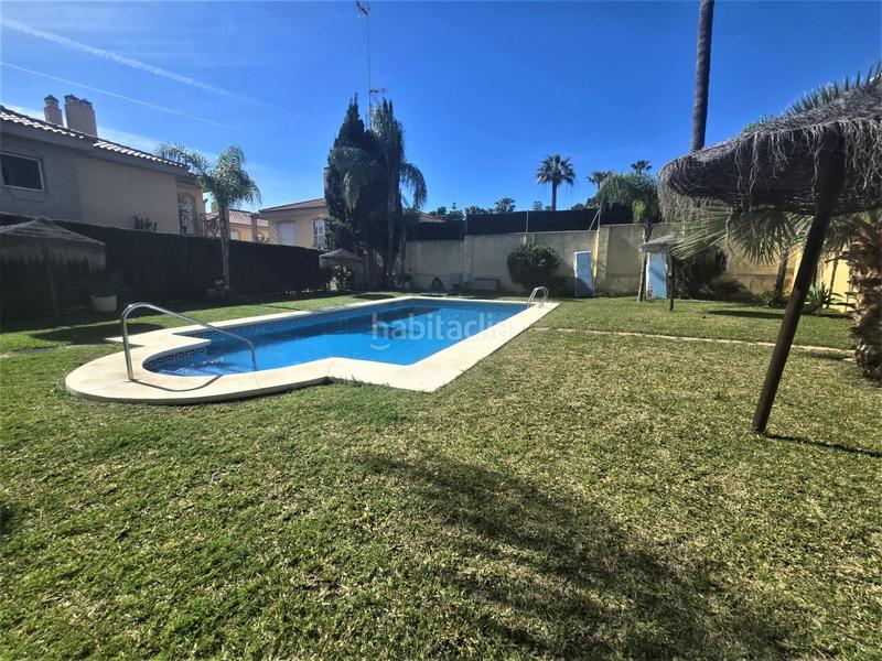 Foto 6417f072-ce5d-4471-9ae6-e6f794b15290. Casa pareada exclusivo pareado en tres plantas en la codiciada zona de playamar. en Torremolinos