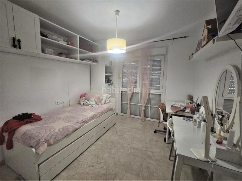 Foto aa0ec080-5ed9-4684-818f-584599e5db93. Casa pareada exclusivo pareado en tres plantas en la codiciada zona de playamar. en Torremolinos