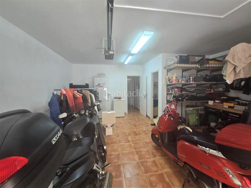 Foto e6ee10f7-87bf-4710-89b1-f534cd99b12a. Casa pareada exclusivo pareado en tres plantas en la codiciada zona de playamar. en Torremolinos