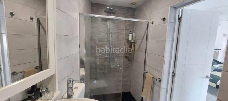 Foto e93cf116-baa2-46ee-8e7a-47ae460403d5. Casa encanto andaluz junto al mar con garaje y dos terrazas en Torremolinos