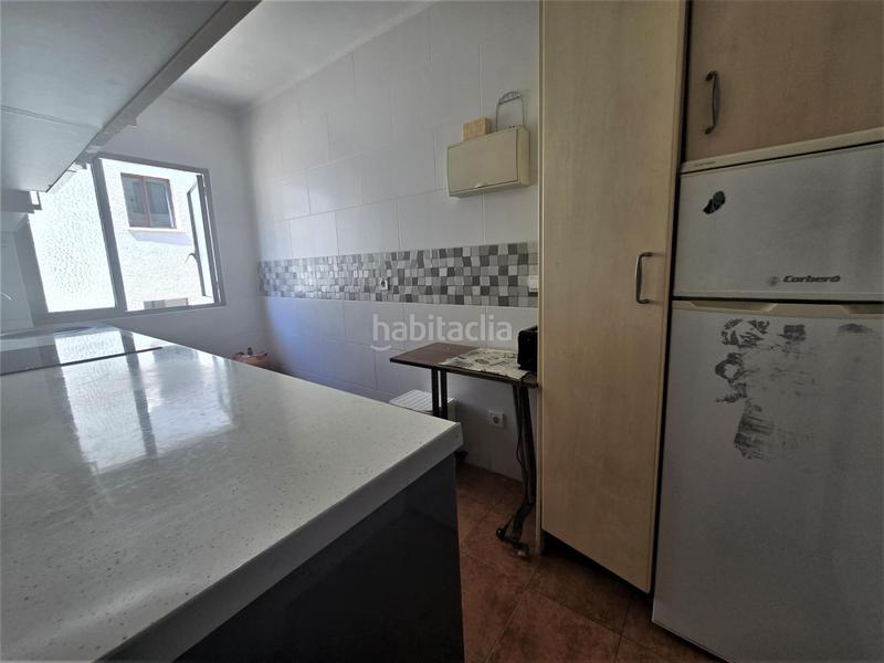 Foto ba2b4ce1-b7c9-4223-b2d5-606555360927. Piso luminoso piso todo exterior con vistas a la bahía de málaga en Benalmádena