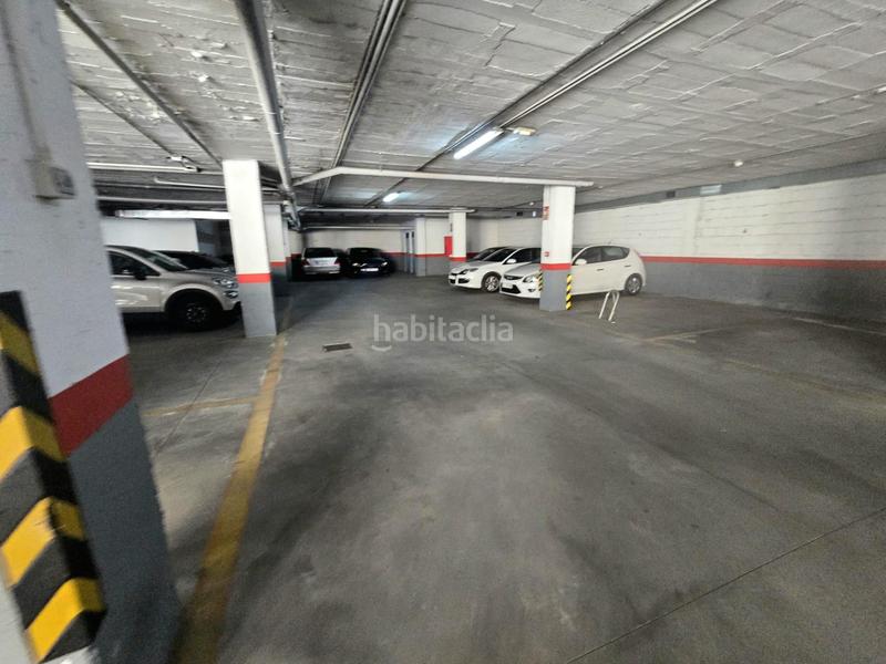 Foto eed552aa-c401-4985-a65d-6f70d33101c3. Aparcament cotxe a Ayuntamiento Torremolinos