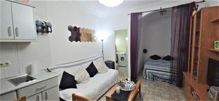 Loft a Manantiales-Estación de Autobuses. Local adaptado a vivienda en el centro de torremolinos