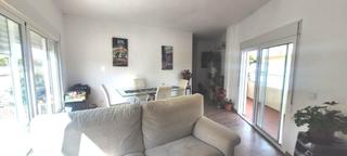 Appartement  Calle calle pablo iglesias. Amplio piso de 3 dormitorios dobles con garaje
