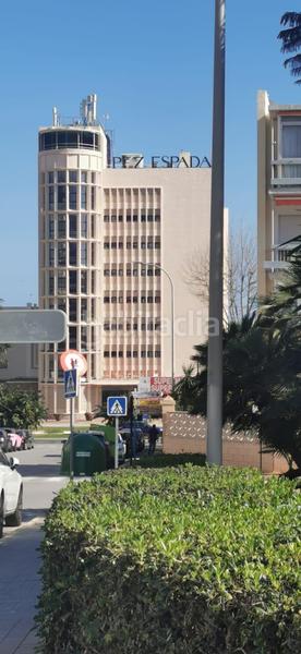 Foto af93be36-9851-4a51-aca3-c83ed5477156. Appartamento con parcheggio in La Carihuela - Los Nidos Torremolinos