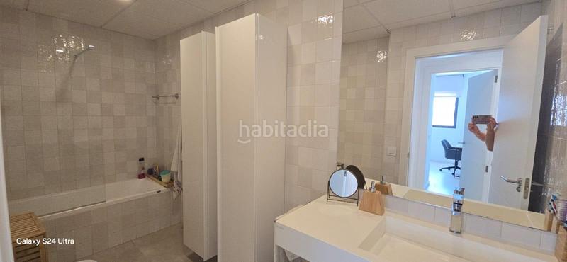 Foto c64c7c66-2343-4a9f-a5a7-df9f6eb89963. Lloguer pis amb calefacció aparcament piscina a Los Álamos Torremolinos