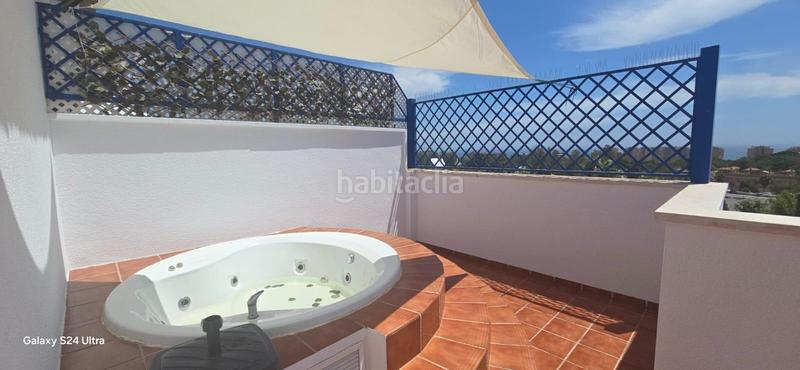 Foto 7466b9af-115c-4fba-9f1c-cc4c473ffd21. Casa adossada amb calefacció aparcament piscina a Torremolinos