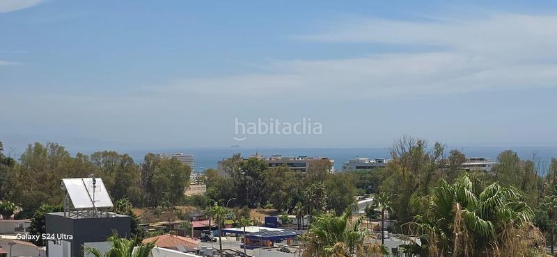 Foto 8bbed8f0-d5fa-4db7-abe8-0fd3414620e8. Casa adossada amb calefacció aparcament piscina a Torremolinos