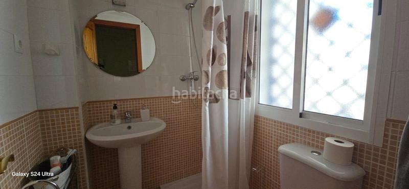 Foto a60f2e2d-e894-410f-8868-51fe816ee131. Casa adossada amb calefacció aparcament piscina a Torremolinos