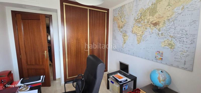 Foto a83ff4f7-ae28-496b-be0c-44e0b27d10df. Casa adossada amb calefacció aparcament piscina a Torremolinos