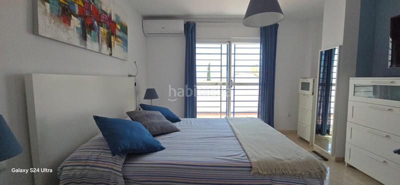 Foto c6759f7a-60e2-475b-bfef-061c3bc7e2e4. Casa adossada amb calefacció aparcament piscina a Torremolinos