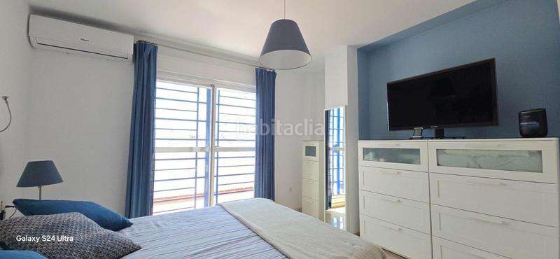 Foto dd5b5957-1e34-4bbd-8a6d-793ff5f22f5a. Casa adossada amb calefacció aparcament piscina a Torremolinos