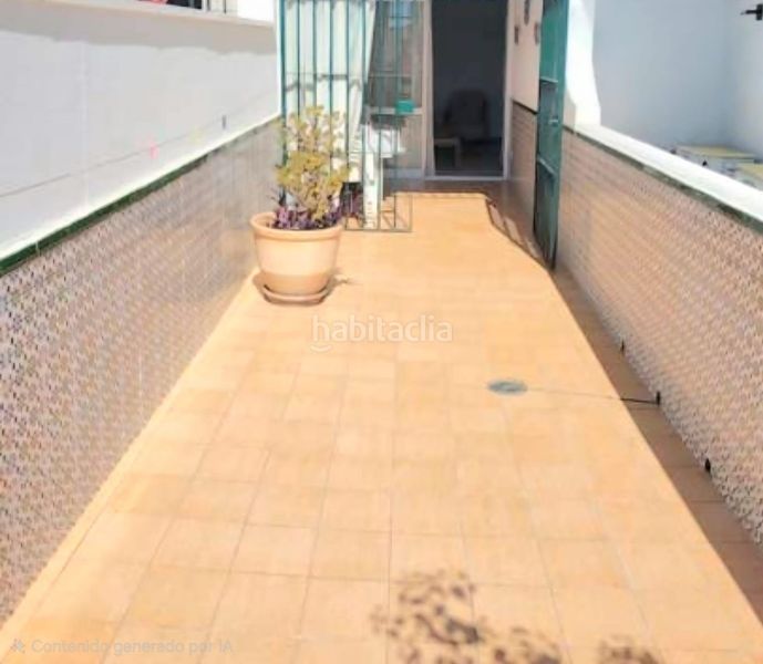 Foto 2f852fb9-c434-4b75-a23f-77244e15c9d1. Pis amb aparcament piscina a La Carihuela - Los Nidos Torremolinos