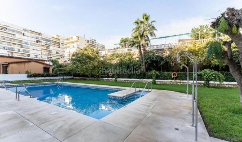 Foto 781d2483-cc2a-4b3e-8e50-e44ecb32cd07. Pis amb aparcament piscina a La Carihuela - Los Nidos Torremolinos