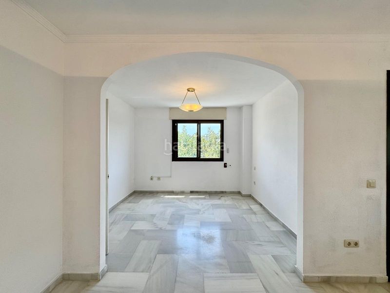 Foto 1d8f422e-d115-4e98-ba49-0f11bdb51849. Pis amb aparcament piscina a La Carihuela - Los Nidos Torremolinos