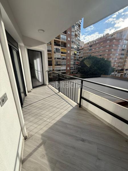 Foto 1048b88f-1ec5-4211-bc2e-6da4703297e1. Piso amplio piso de 3 dormitorios en la malagueta en Málaga