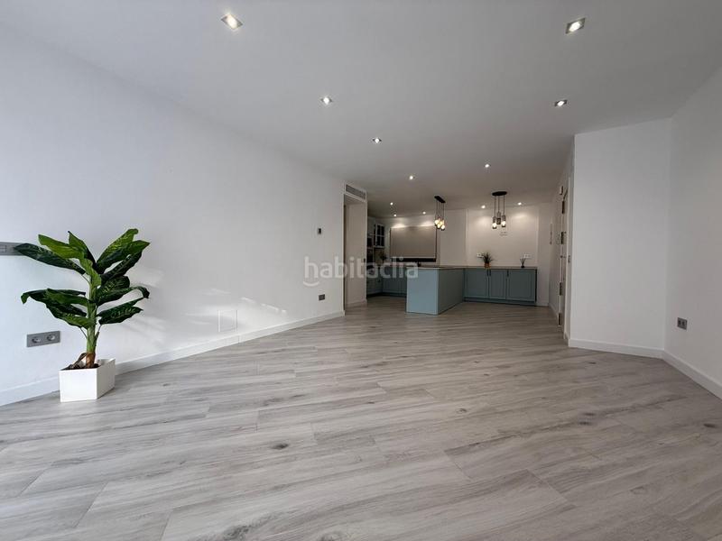 Foto 401f0a68-6e33-4339-a909-cae122a4bb81. Piso amplio piso de 3 dormitorios en la malagueta en Málaga