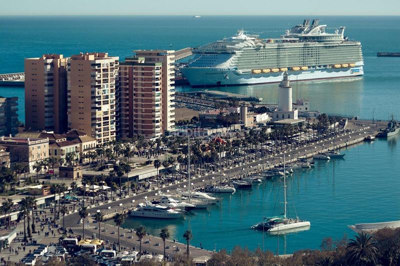 Foto 4e661edf-d543-4457-b9ca-1f1765e041d6. Piso amplio piso de 3 dormitorios en la malagueta en Málaga