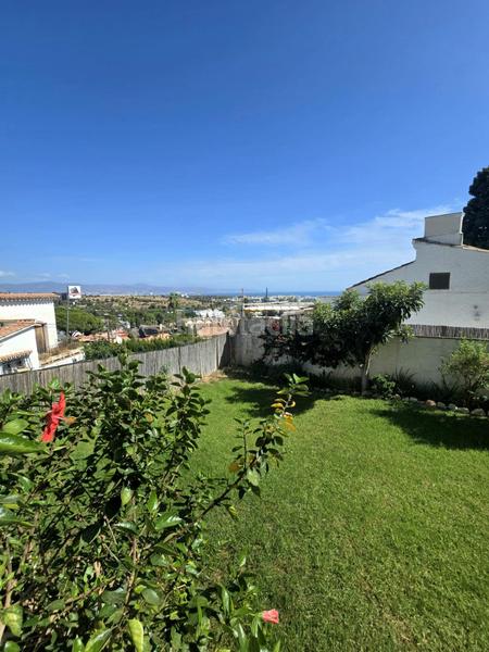 Foto 77649c4a-5a11-4508-aa24-513527c0a05b. Xalet amb aparcament a El Pinar- Palacio de Congresos Torremolinos