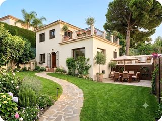 Chalet à El Pinar- Palacio de Congresos. Chalet independiente con gran jardín y espectaculares vistas al
