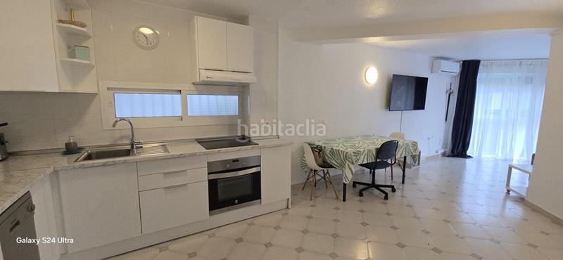 Foto 9eb2dcfa-2fd5-4763-aee8-61b45d4b4274. Miete appartement mit heizung parking in Montemar Torremolinos