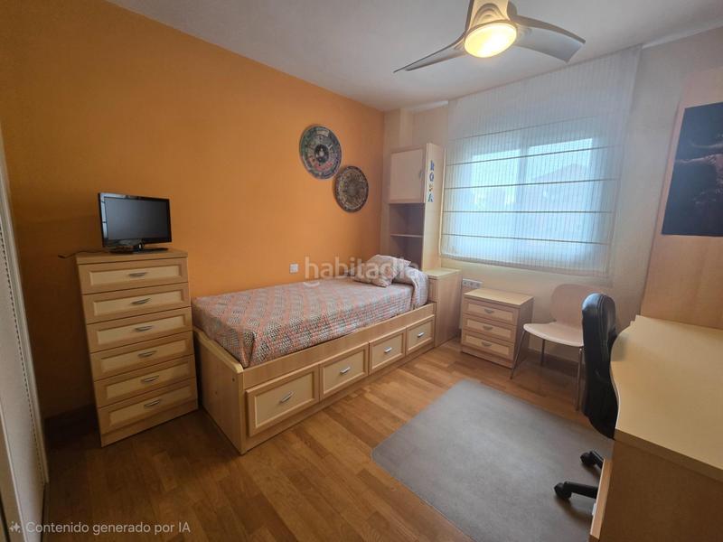Foto f404e2a6-86fa-45a9-bc5f-21337d1678b6. Location appartement avec parking piscine dans Playamar - Benyamina Torremolinos