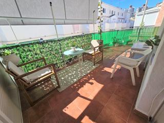 Lloguer Pis a Manantiales-Estación de Autobuses. Amplio piso con gran terraza y excelente ubicación