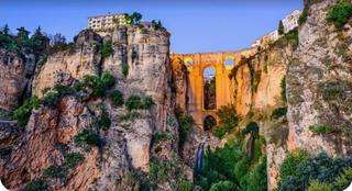 Casa adossada a Casco Histórico. Gran adosado en ronda desde 148.000