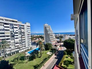 Pis  Terramar. Espectacular piso con vistas al mar y la montaa en benalmdena