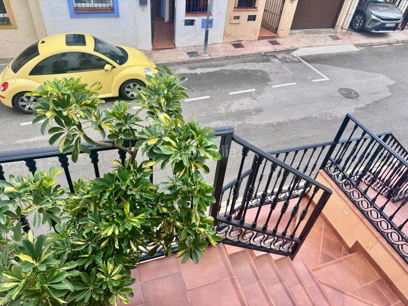 Foto dd3aea2b-4362-43ae-bf07-2cecd36d4cbe. Casa adossada amb aparcament a Centro Benalmádena