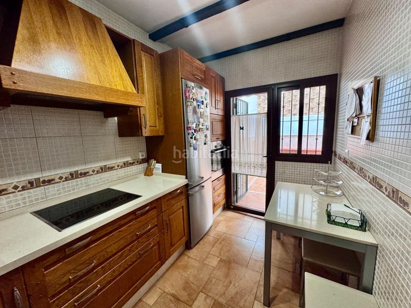 Foto f50a2e9e-c78f-4cef-956d-59bd9a37d28c. Casa adossada amb aparcament a Centro Benalmádena