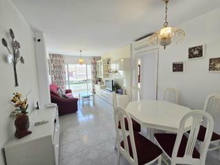 Appartement à Calvario. Amplio y luminoso piso de tres dormitorios