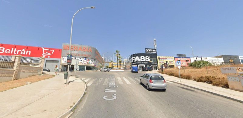 Foto fac9fab2-dcb3-419b-8952-db30e67a07f9. Nau industrial a El Pinillo Torremolinos