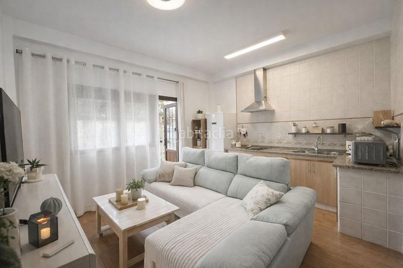 Foto 89b3a2ac-11a7-4d4a-ab0f-04c93a9bafc0. Apartament amb aparcament piscina a La Colina Torremolinos
