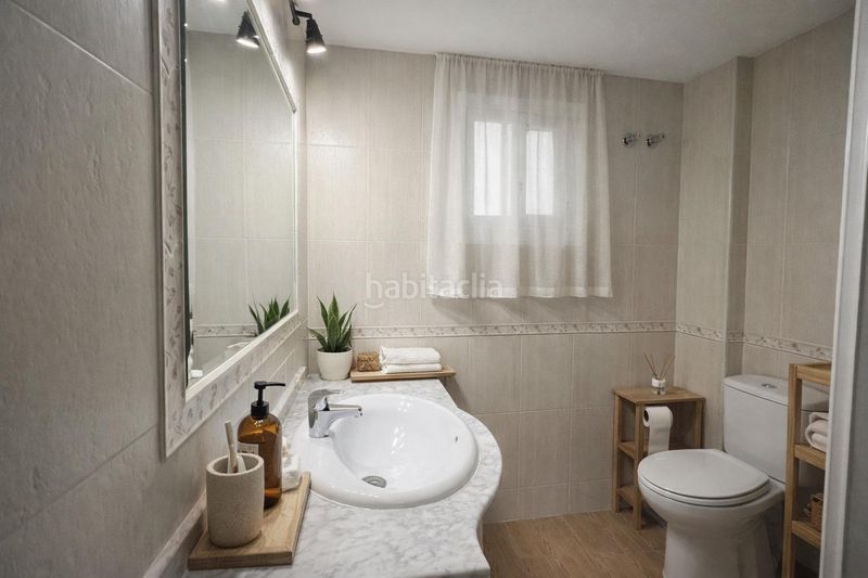 Foto 987f0392-1587-4a4f-b405-3440a5c5a7d1. Apartament amb aparcament piscina a La Colina Torremolinos