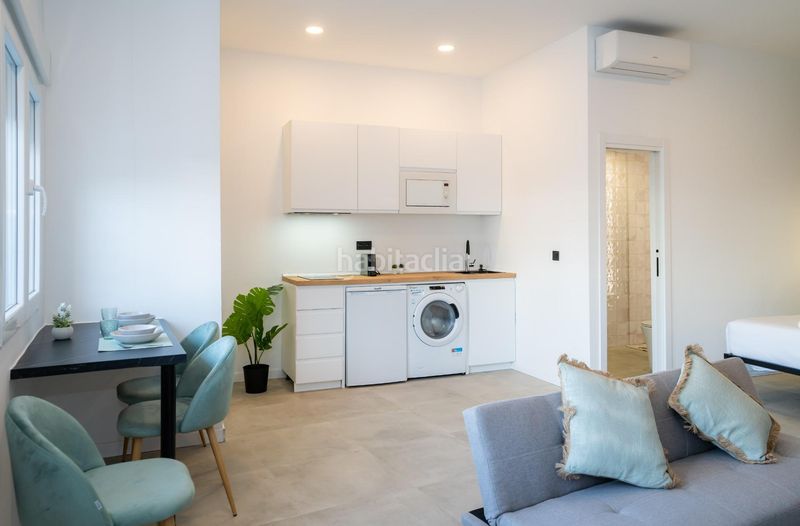 Foto fb449fb1-271f-4b82-9ff3-74539524d99a. Apartament amb piscina a Martín Carpena - Torre del Río Málaga