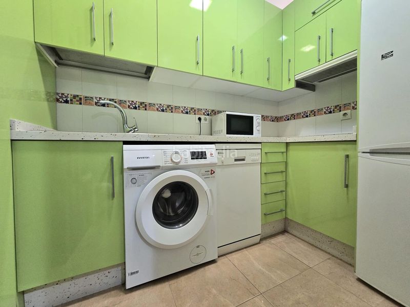 Foto d9c3991d-71aa-481e-8944-0cb0b2a14b24. Pis a Puerto Marina Benalmádena