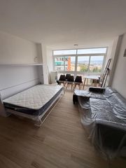 Location Studio à Manantiales-Estación de Autobuses. Estudio en alquiler en el centro de torremolinos  recién reforma