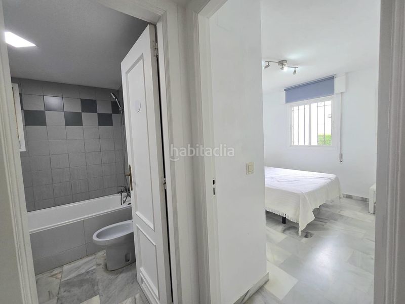 Foto 21b3cb74-12e2-4898-9008-7f9111464f4c. Pis amb aparcament piscina a El Pinillo Torremolinos