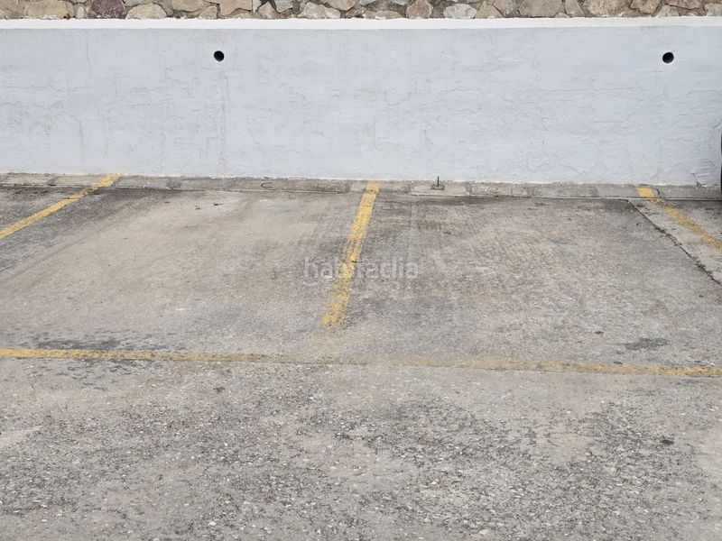 Foto a9a33684-5004-4d04-91c9-1feba48df877. Pis amb aparcament piscina a El Pinillo Torremolinos