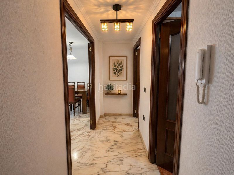 Foto 2efd3143-70fb-404a-8840-31048336c50d. Pis amb aparcament piscina a Zona Centro Comercial Torrequebrada Benalmádena